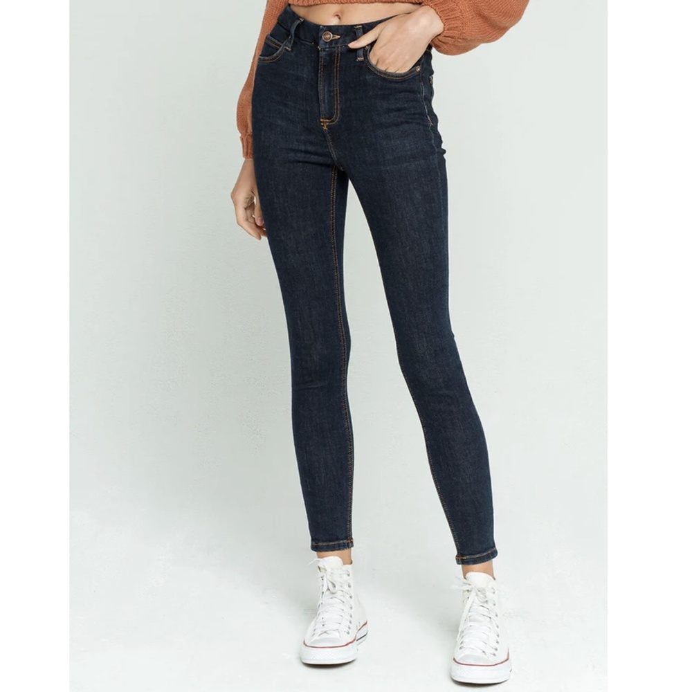 NWT Free People We The Free Montana Skinny Jeans in Dark Rinse - Picture 7 of 10